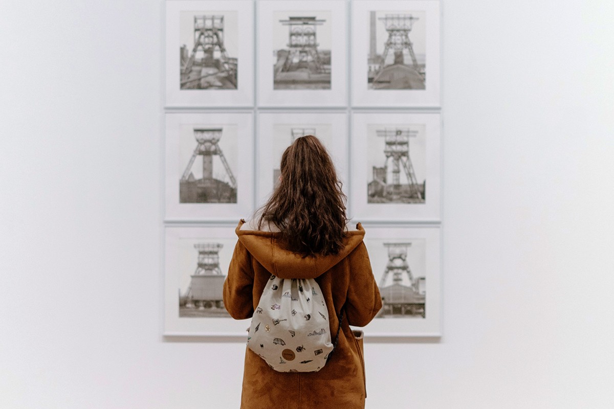 person-wood-museum-frame-furniture-product-40670-pxhere